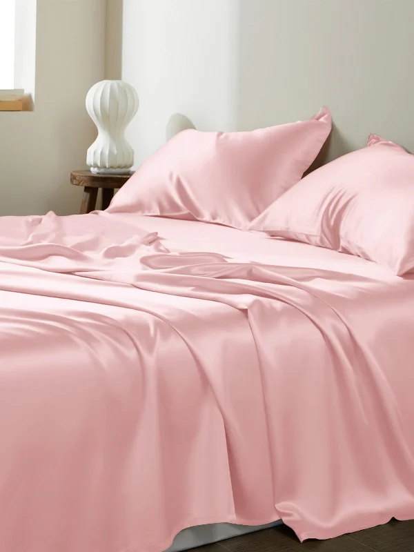 22 Mommme Pink Silk Bedsheets Set