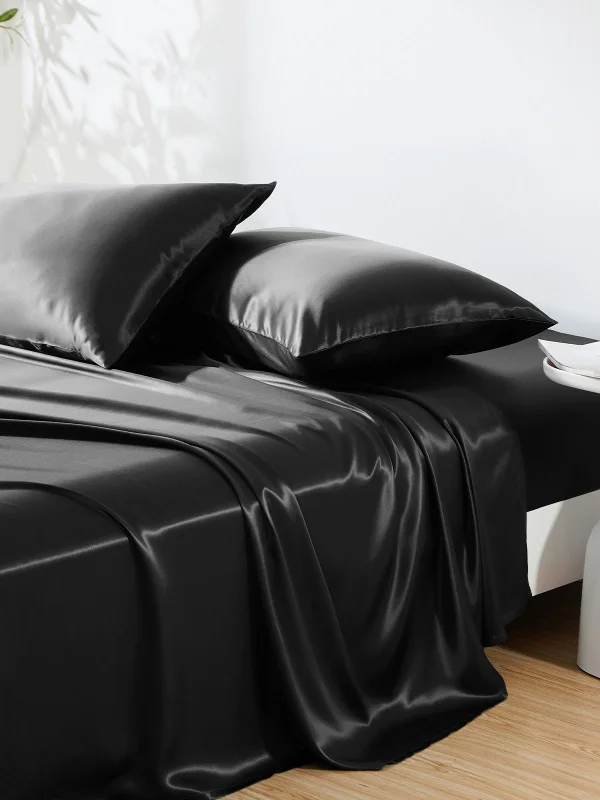 19 Momme Black Silk Sheet Set