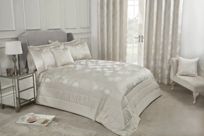 Blossom - Embellished Jacquard Quilted Bedspread Set in Cream