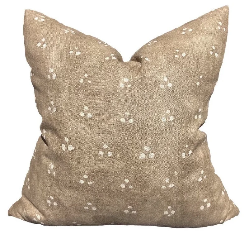 Designer "Dundee" Kishori Nishaan Mocha natural Pillow Cover