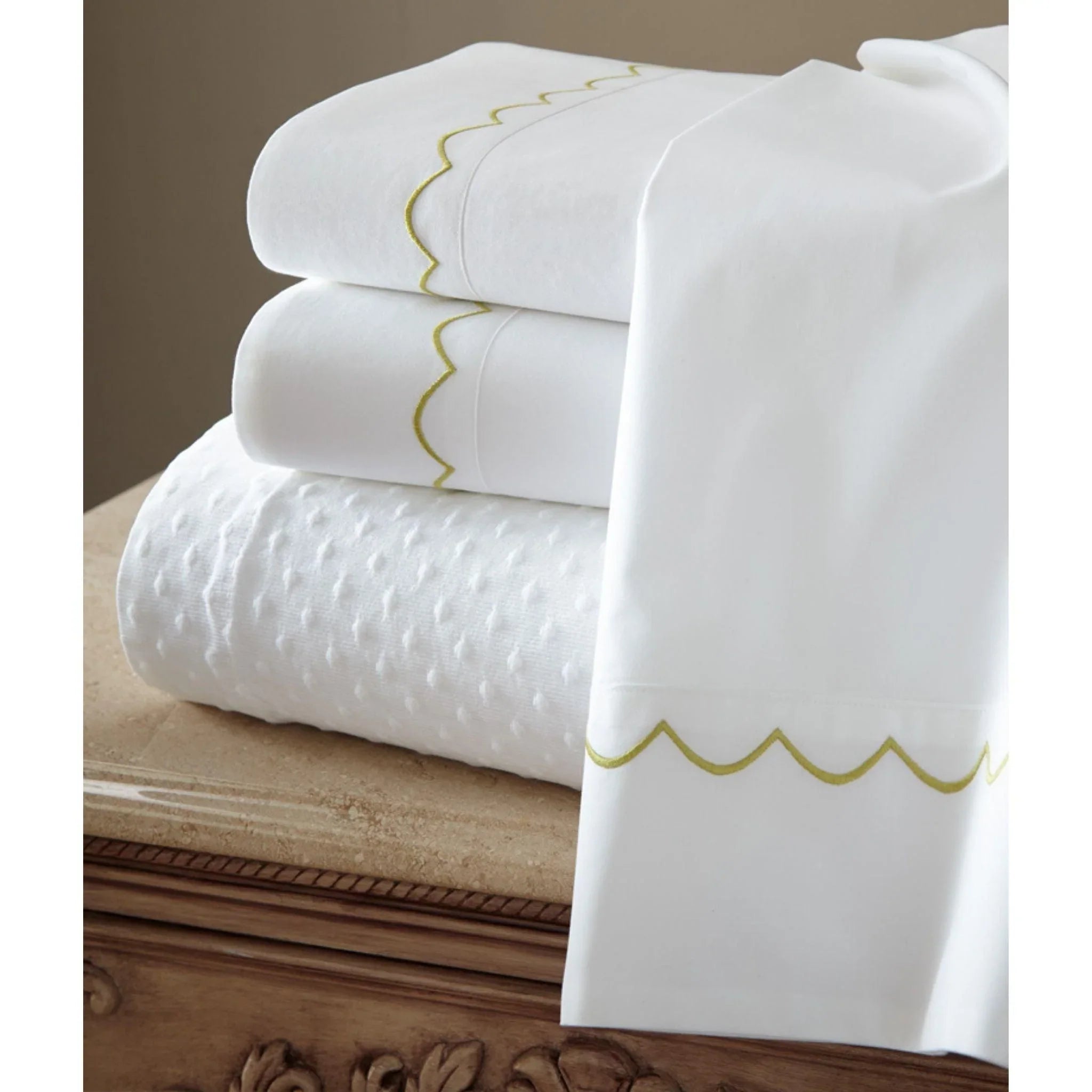 Vivian Duvet Cover with Scallop Embroidery