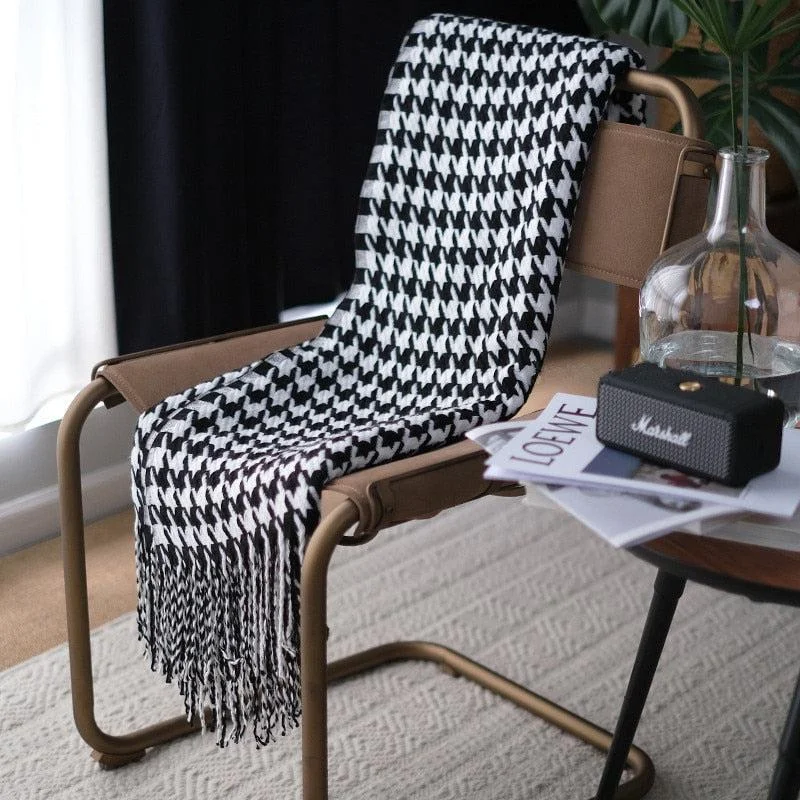 Francis Houndstooth Blanket Throw