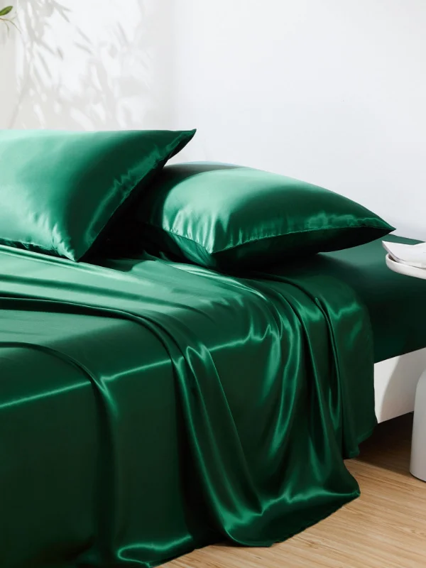 19 Momme Green Silk Sheet Set