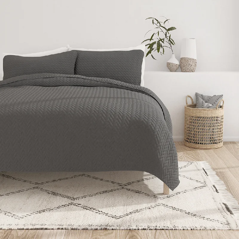 3-Piece Herringbone Quilted Coverlet Set