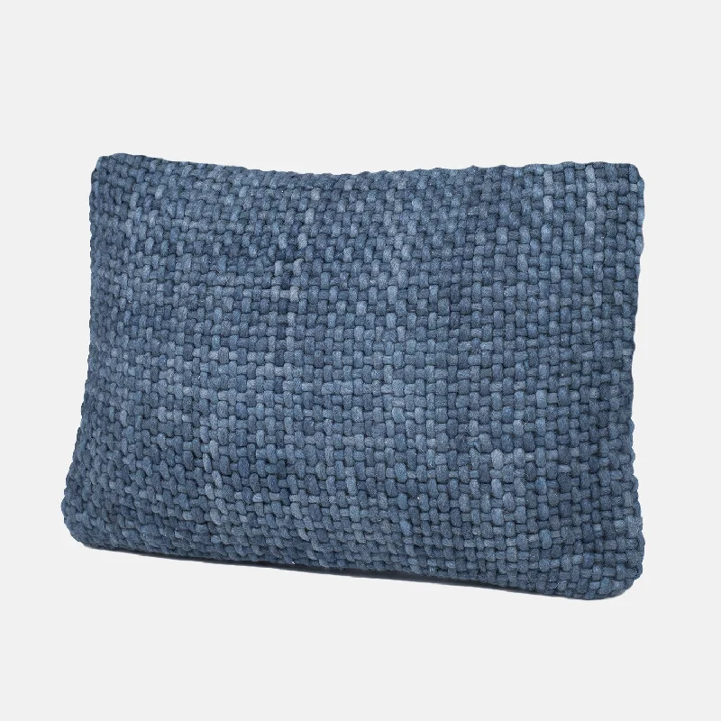 Luxe Down Alternative Pillow