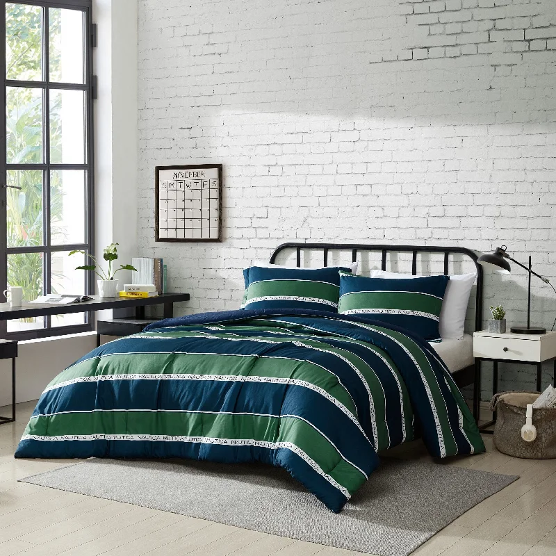 Nautica Bellcastle Navy Twin/Twin Xl Comforter-Sham Set