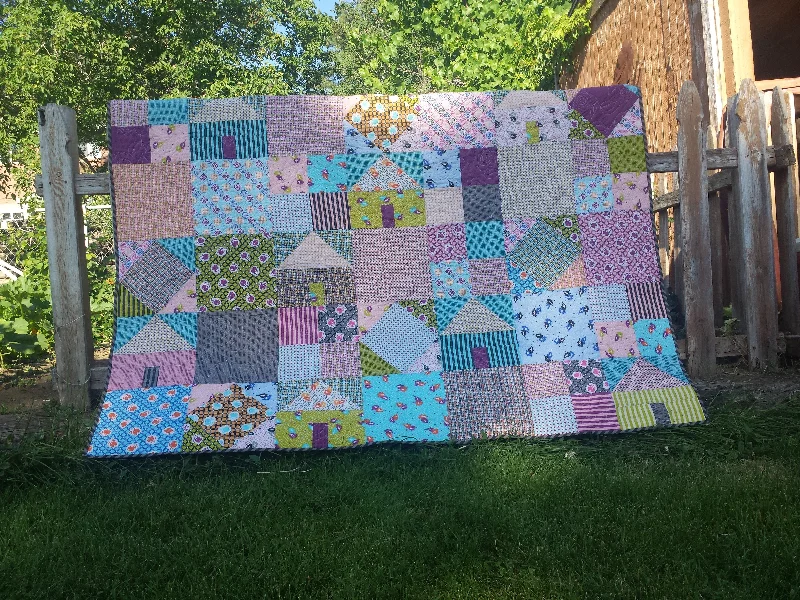 Suburbia a modern quilt pattern PDF