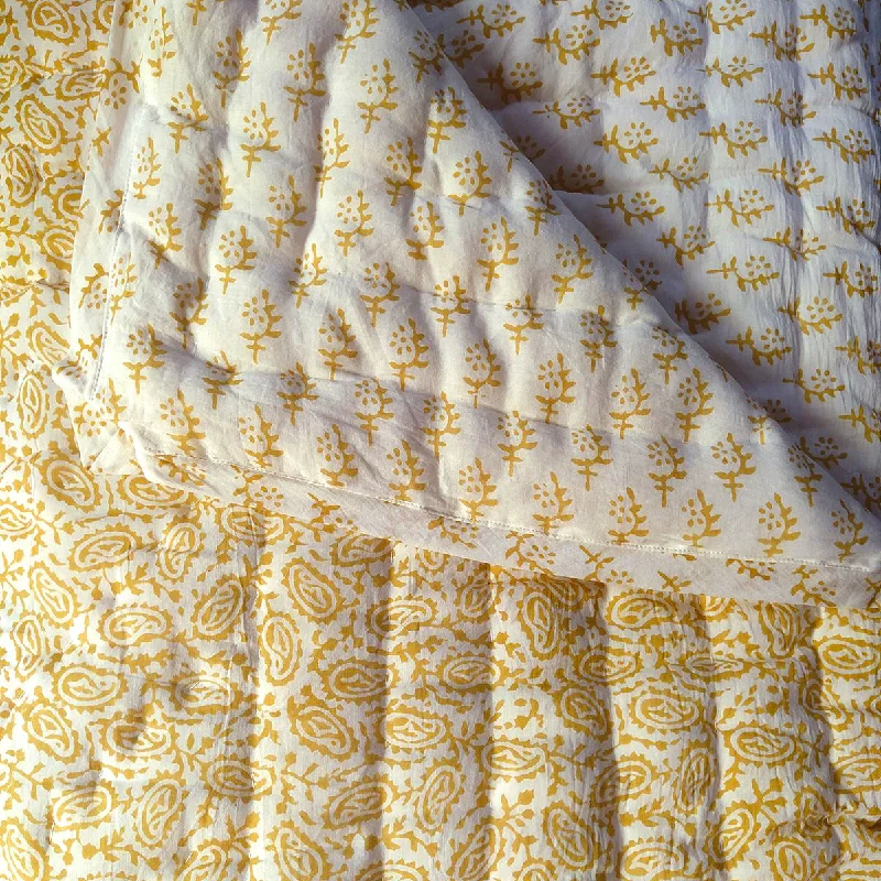 Tilonia® Queen Quilt - Paisley & Sprig in Mustard Yellow